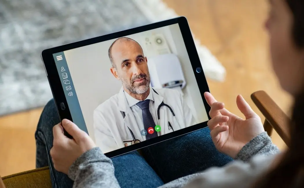Lekarz online – jak wygląda konsultacja lekarska w sieci?