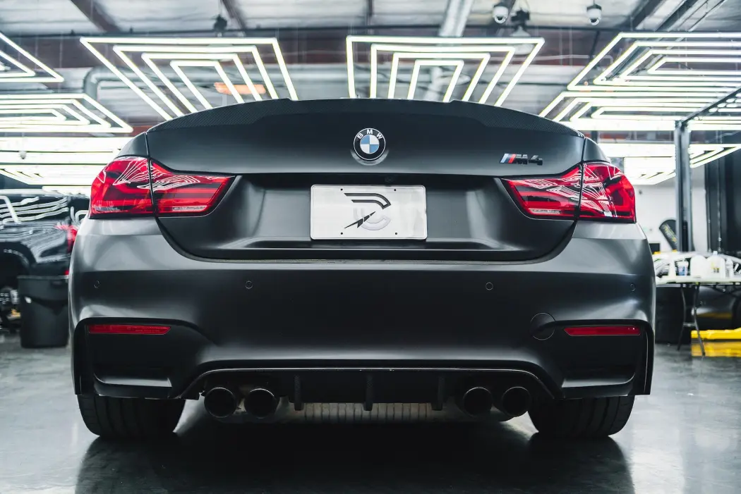 Rozpocznij pracę w salonie samochodowym BMW w Krakowie