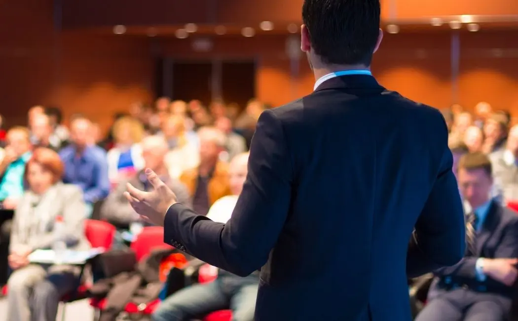 Organizacja szkolenia w firmie, czy w centrum konferencyjnym w łódzkim?