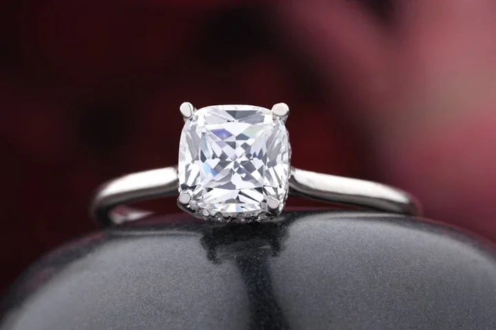 Certyfikaty diamentówGIA,IGIiHRD– co oznaczają w praktyce