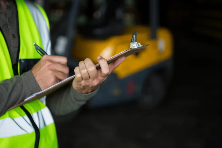 Dlaczego właściciel nieruchomości potrzebuje geodety przed sprzedażą działki