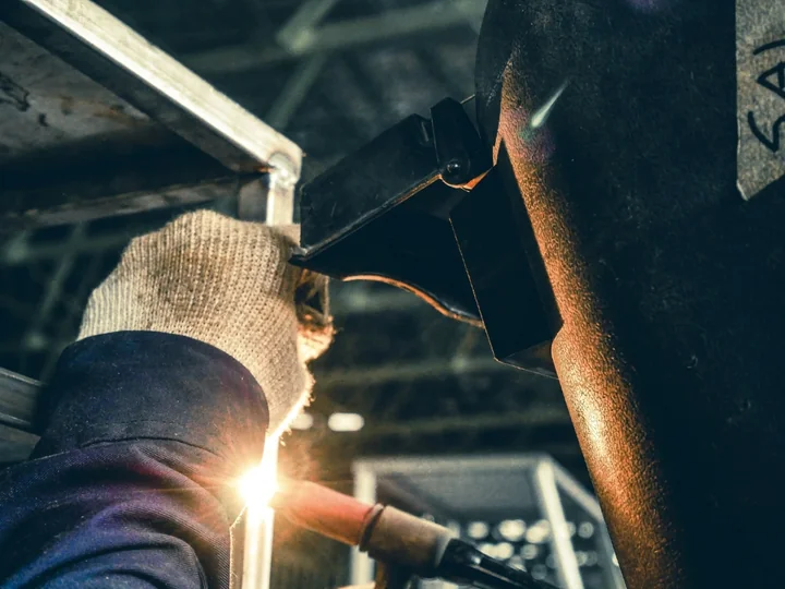 Czy wynajem spawaczy z Azji jest bezpieczny i legalny w Polsce?