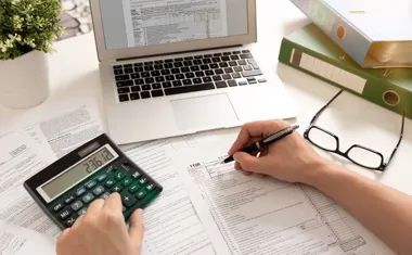 Żołnierz WOT w firmie. Jak ulga podatkowa zmienia rynek pracy?