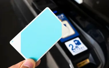 Jak wyrobić Krakowską Kartę Miejską i ile kosztuje bilet miesięczny?