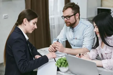Sankcja kredytu darmowego – kiedy kredytobiorca może spłacić wyłącznie pożyczony kapitał?