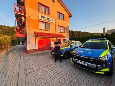 Czchowski policjant po służbie udaremnił dalszą jazdę kierującej będącej pod wpływem narkotyków - Aktualności Policja Małopolska