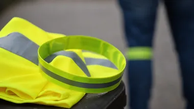 11 tysięcy odblasków dla policji. Trafią do dzieci i seniorów
