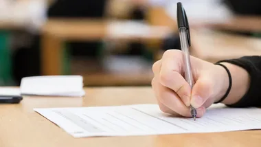 Matura w powiecie krakowskim z wynikiem 95,7 proc. Trzy szkoły osiągnęły 100 proc.
