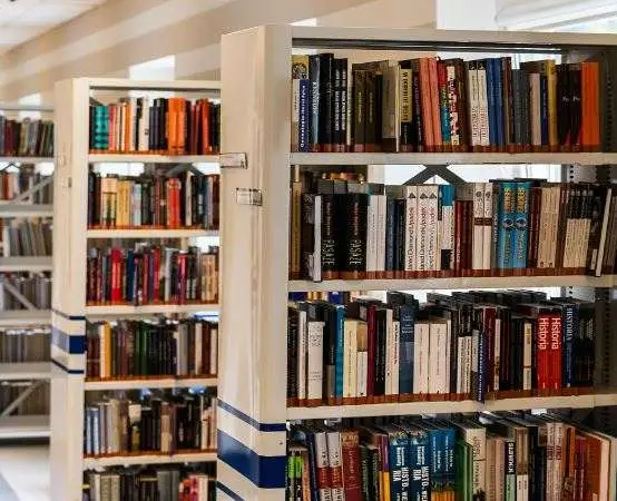 Kobiecy kalejdoskop Edyty Świętek: sagi, przyjaźń i sekret z Nowej Huty