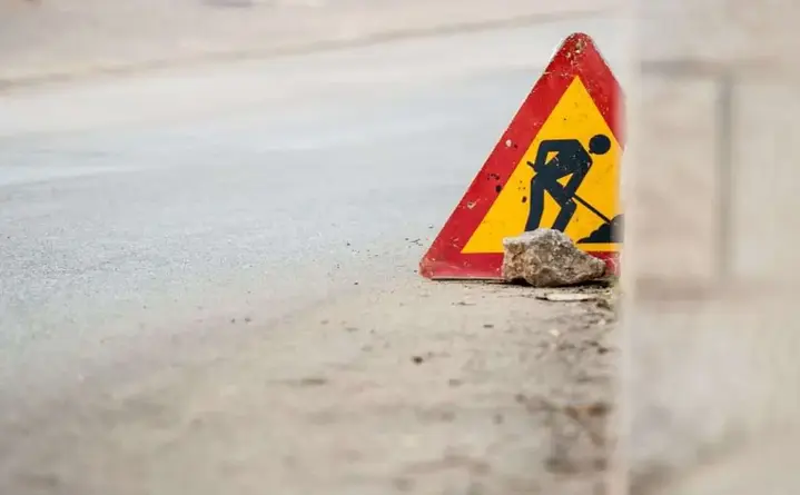 Plac Bohaterów Getta zyska uporządkowane, zielone kwatery z formowanym grabem