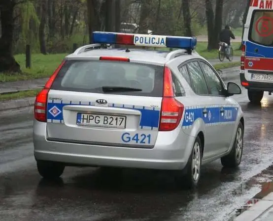 Rodzinne festyny w Krakowie z policją zabawą i ważnymi lekcjami bezpieczeństwa