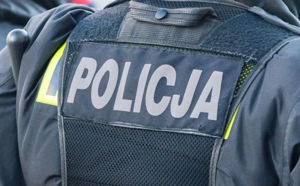 Uczniowie z SP 103 poznają tajniki pracy policjantów ruchu drogowego w Krakowie