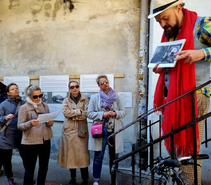 Obrazek przedstawia grafikę promocyjną wydarzenia Spacer po żydowskim Krakowie — trasa po Kazimierzu i Podgórzu