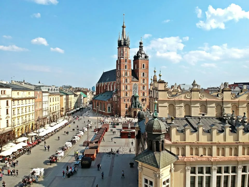 Grafika promocyjna wydarzenia Solo travellers: casual hangout in Kraków (4pm) – spotkanie podróżnych