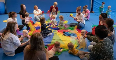 Grafika promocyjna wydarzenia Zajęcia umuzykalniające dla niemowląt i małych dzieci – Klub Super Mama