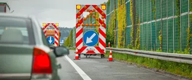646 zdarzeń na drogach krajowych. Pracownicy robót giną mimo procedur