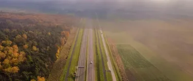 Jesienna jazda wymaga większego odstępu i sprawnego auta