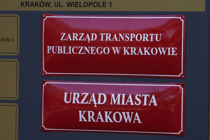 Awaryjna zmiana w zarządzie transportu – dyrektor ZTP odwołany, zastępczyni przejmuje obowiązki