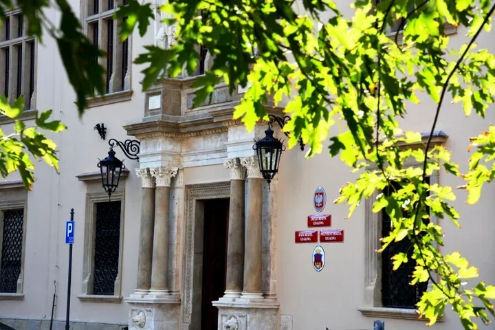 Krakowski magistrat działa bez zakłóceń. Prezydent traci funkcje