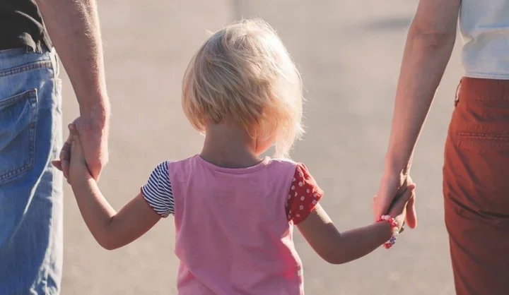 Kraków podnosi stawki dla rodzin zastępczych. Nawet 10 tys. zł dla domów dziecka