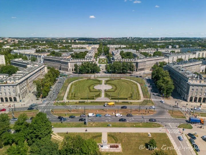 Schrony pod Nową Hutą wracają do centrum uwagi. Wystawa łączy historię i dziś