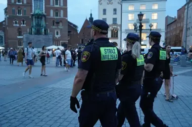 Weekendowe kontrole w centrum Krakowa. Strażnicy ujawnili 297 wykroczeń