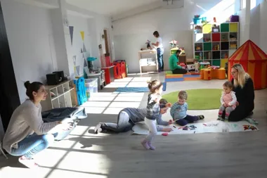 Cztery miejsca dla rodziców małych dzieci. Krakowska sieć klubów rośnie