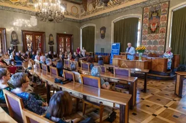 73 nowych dyrektorów krakowskich szkół odebrało akty powierzenia stanowisk