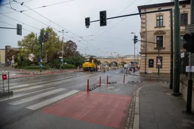 Przejazd przy Hali Targowej zostanie zamknięty. Nowy etap remontu torowiska
