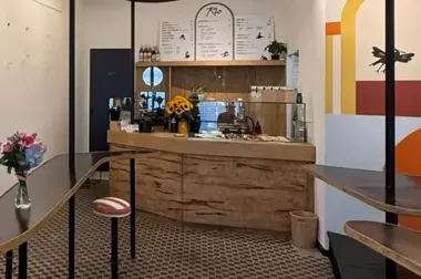 Bar RIO znów działa przy św. Jana. Zachowano wystrój z lat 60.