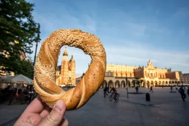 Obwarzanek ma ponad 600 lat. Krakowskie smaki wracają na stół