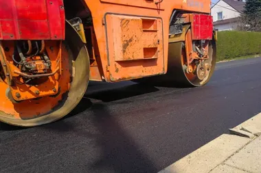 Po maratonie drogowcy wejdą na Mogilską i dokończą asfaltowanie skrzyżowania