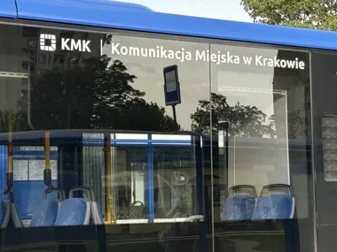 Długi weekend w Krakowie. Na części linii znikną kursy i pojawią się dodatkowe