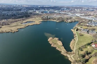 Bagry Wielkie pod lupą mieszkańców. Spacer ma wyznaczyć kierunek zmian