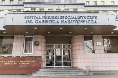 Rozmowy o szpitalu Narutowicza zawieszone. Projekt instytutu idzie dalej