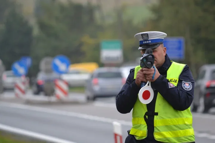 Mniej wypadków na drogach Krakowa, ale policja zatrzymała setki kierowców