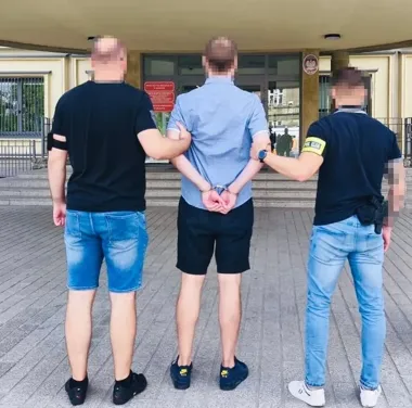 Zbiórki na chore dzieci zasilały prywatne konta. Ponad 3 mln zł i areszty