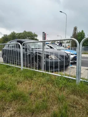 Uciekał ulicami Krakowa po narkotykach. W aucie miał cztery substancje