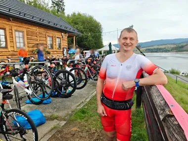 Policjant z Krakowa ukończył triathlon na Kasprowym Wierchu