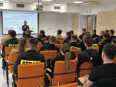 Krakowscy strażacy ćwiczyli ruch pod okiem policji - to może przesądzić o bezpieczeństwie