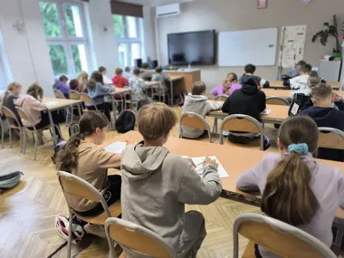 Pierwsze rowerowe prawo jazdy w Krakowie - policja sprawdziła uczniów
