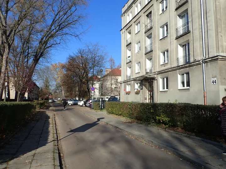 Przebudowa ulicy na os. Krakowiaków. Więcej parkingów i nowe odwodnienie