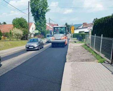 Dwa odcinki DP 2180K w remoncie. W Piekarach zmienia się ponad kilometr drogi
