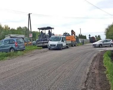 W Lusinie trwa remont drogi i mostu. Na Łąkowej widać nową nawierzchnię
