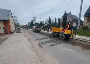 Na św. Józefa w Przegini Duchownej roboty weszły na jezdnię
