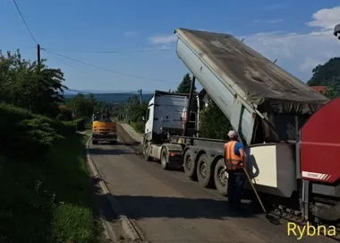 Droga w Rybnej przechodzi remont. Kierowców czeka nowa nawierzchnia