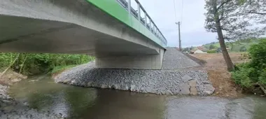 Prace przy moście w Michałowicach wchodzą w ważny etap