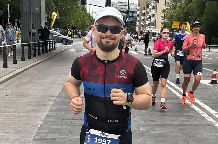 Człowiek, który już pokonał niemożliwe, stanie na starcie krakowskiego maratonu