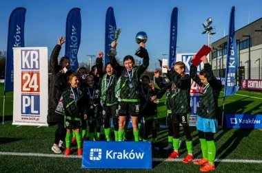 Krakowskie derby w młodzieżowym turnieju zapowiadają piłkarski dzień pełen emocji
