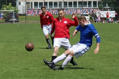 Wisła znów ograła Chelsea. Retro-mecz przywołał dawny futbol